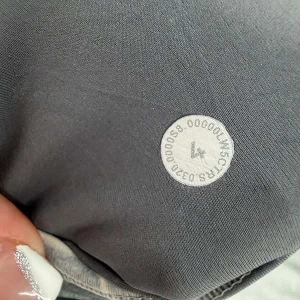 Lululemon leggings size 4 - Image 4
