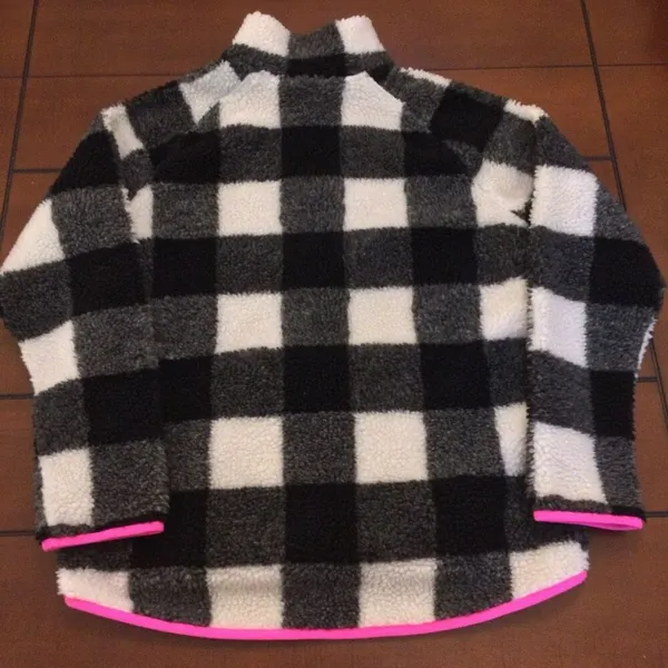 Vineyard Vines Sherpa pullover black white medium - Image 5