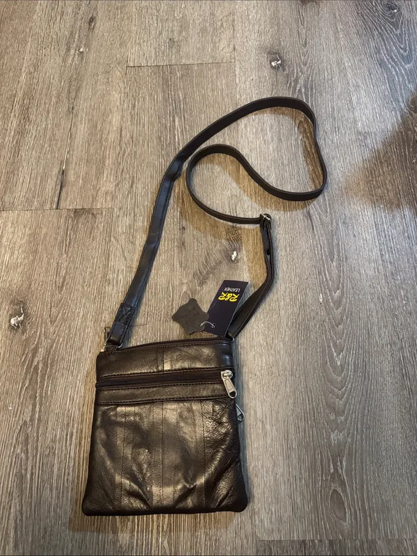R&R Black Leather Crossbody - Image 2