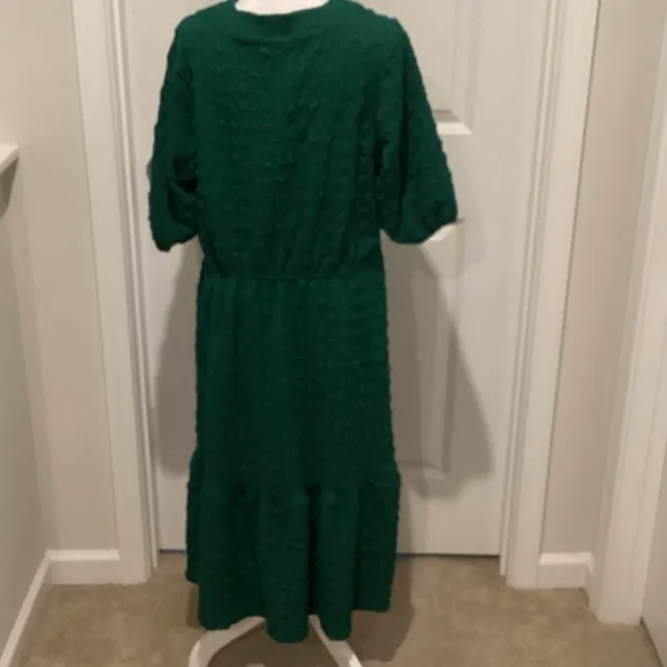 Ninety Deep Green Textured Midi Dress NWOT - Image 3