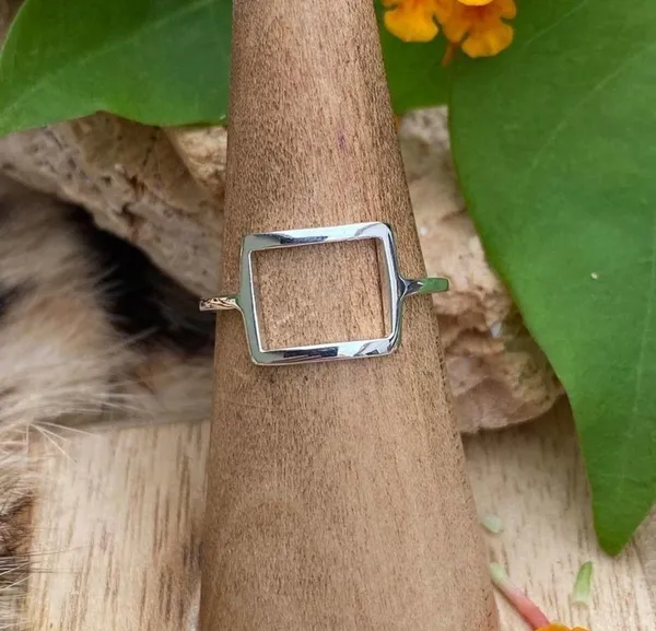Sterling Silver  High Polish Modern Square Ring - Image 2