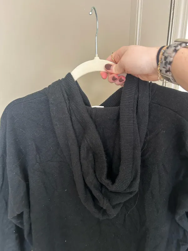 Gap Cashsoft Medium black hoodie  - Image 2