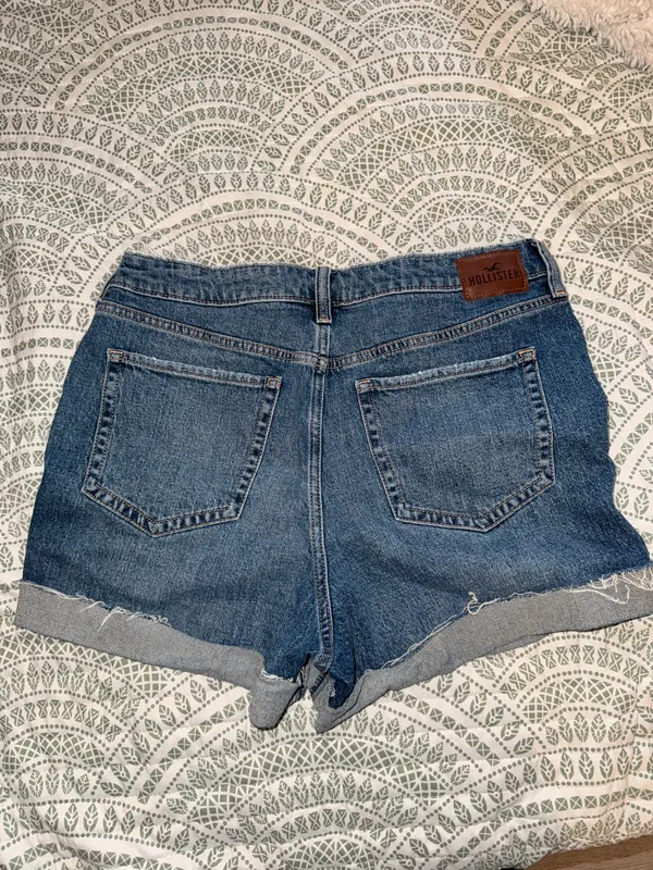 Hollister Shorts - Image 2