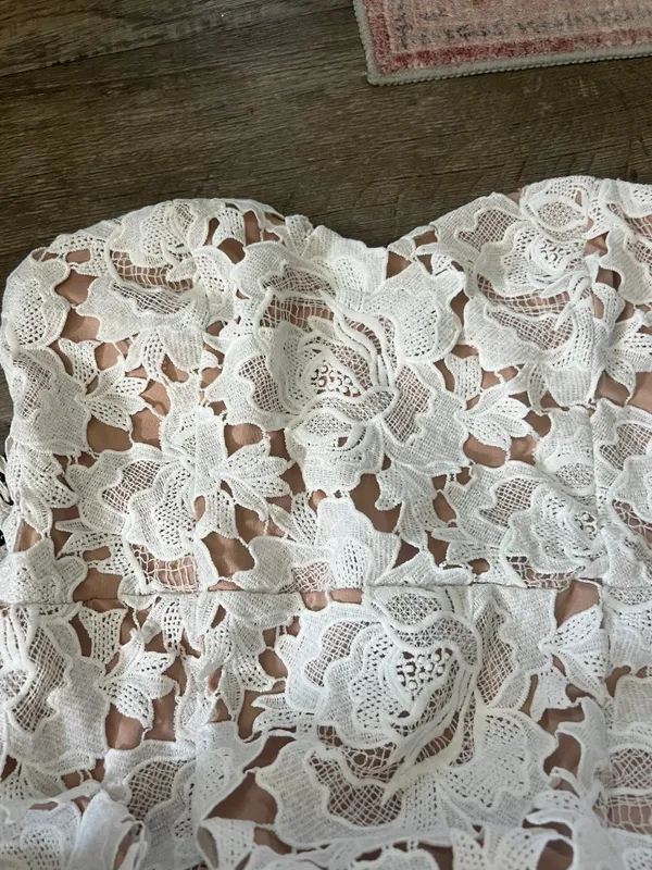 Showpo White Lace dress size 16 - Image 8