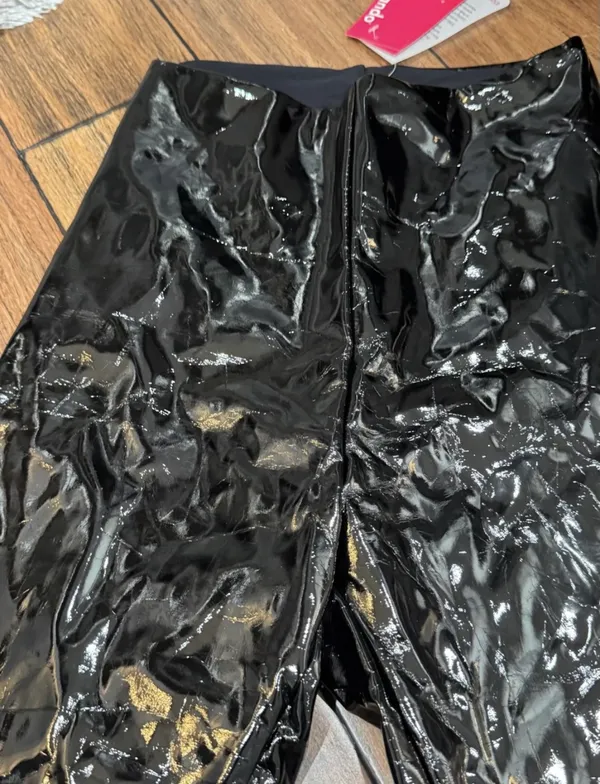 Commando Black Faux Patent Leather Legging (Style SLG25) - Image 5