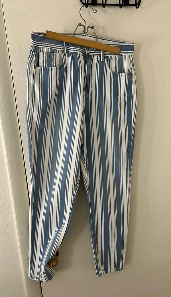 American Eagle Outfitters Jeans - Image 4