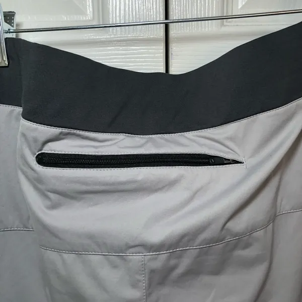 Women’s Black and Grey Nike Reflective Running Pants Size M - Image 8