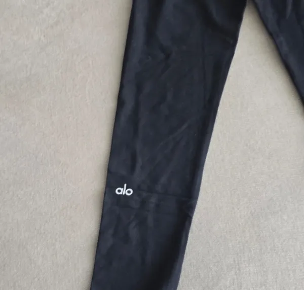 Alo Yoga High Waist Airbrush Leggings XS - Image 3