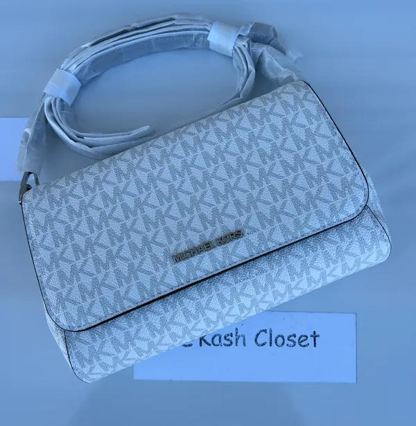Michael Kors MK Jet Set MD Logo Convertible Crossbody Clutch Bag - Bright White - Image 4