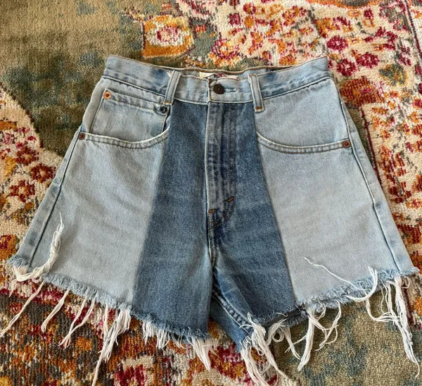 Patchwork Vintage Levis Shorts - Image 2