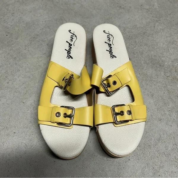 Free People Fiona Yellow Croc Buckle Stud Accent Wooden Cushioned Clogs 41 - Image 2
