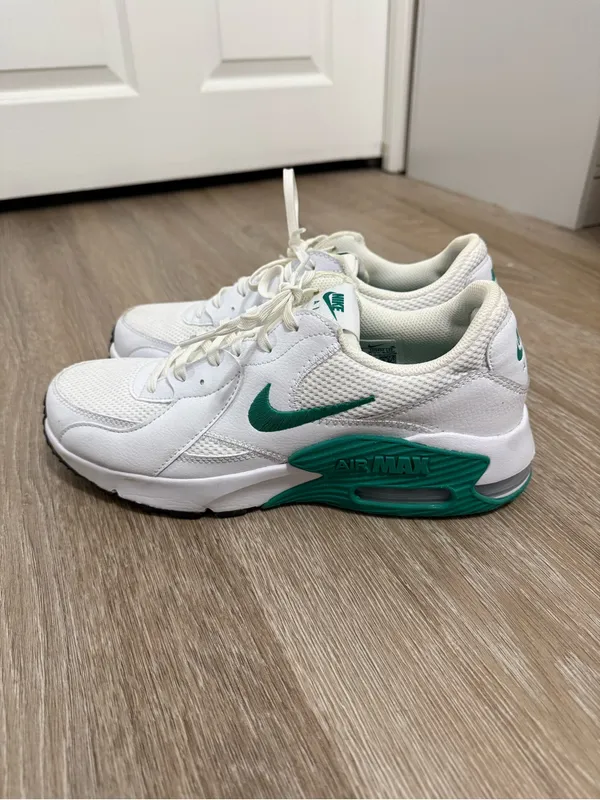 Nike White and Green Air Max Running Shoes - Image 3