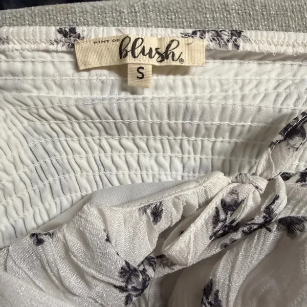 Hint of Blush Floral Midi Dress Small White Black Boho‎ Smocked Back Lace - Image 6