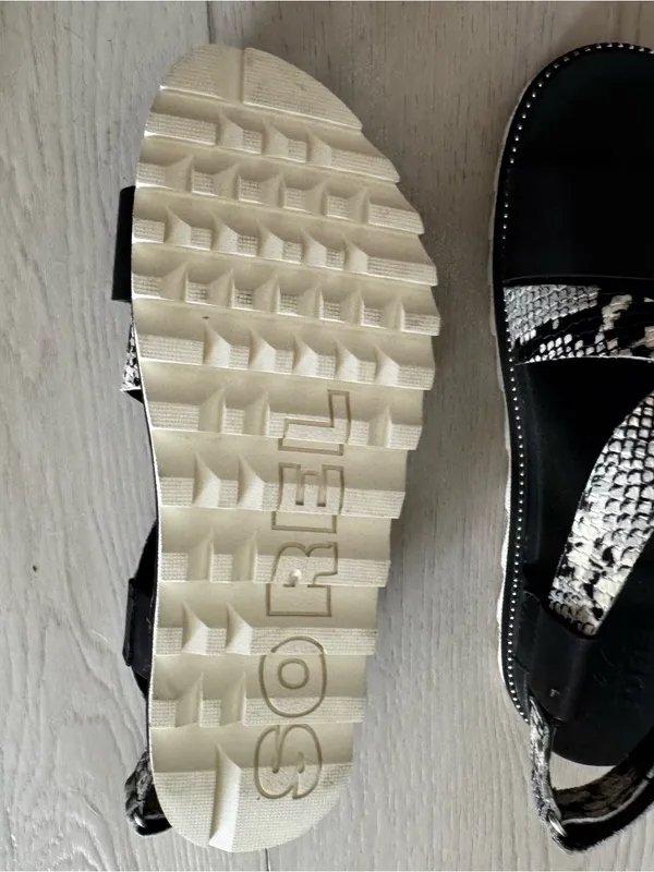 Sorel Roaming Crisscross Sandal - Image 6