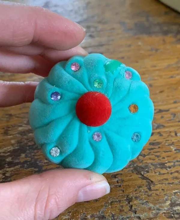 Cupcake Necklace - Image 2