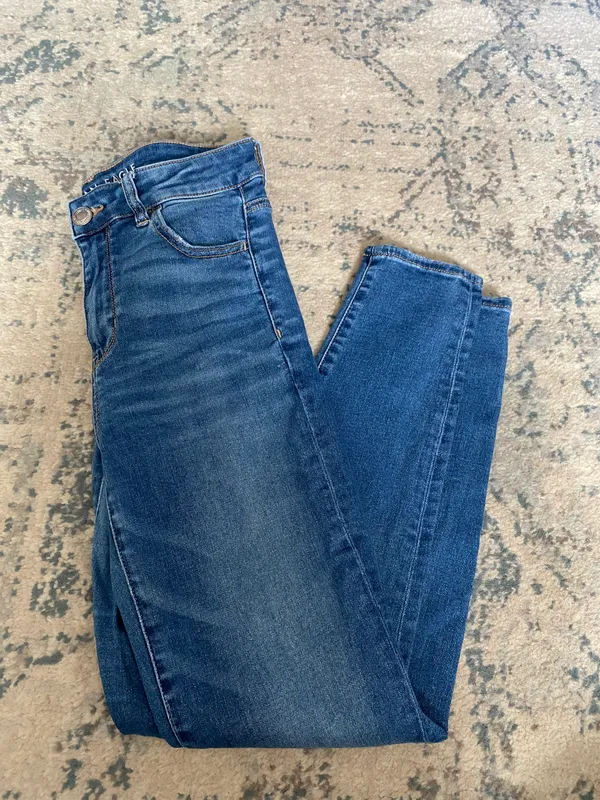 American Eagle Outfitters Medium Wash Skinny Jeans - Image 2