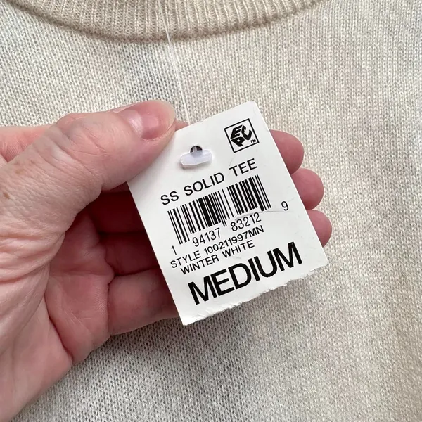 NWT Club Room 100% Cashmere White Short Sleeve Sweater M - Image 4