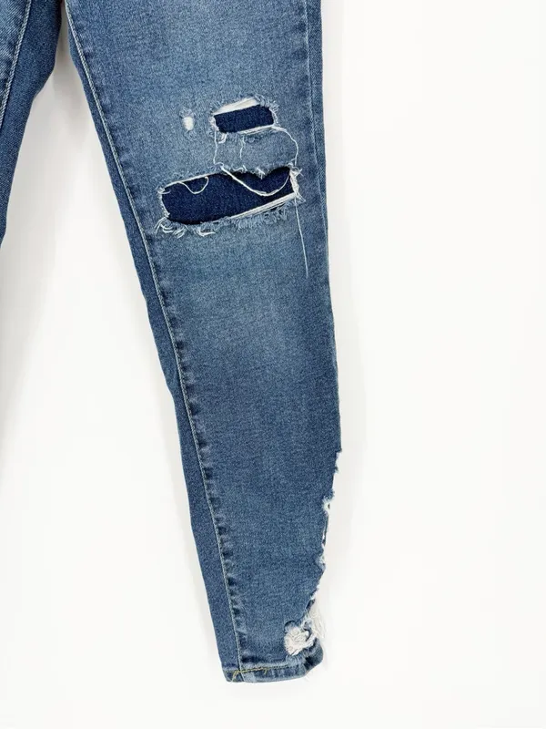Free People About A Girl Distressed Patchwork Skinny Jeans‎ Women's 26 Blue Boho - Image 6
