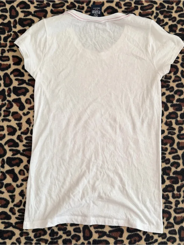 Victoria's Secret 2000s vintage style white & pink sequin Have A Heart graphic tee - Image 4