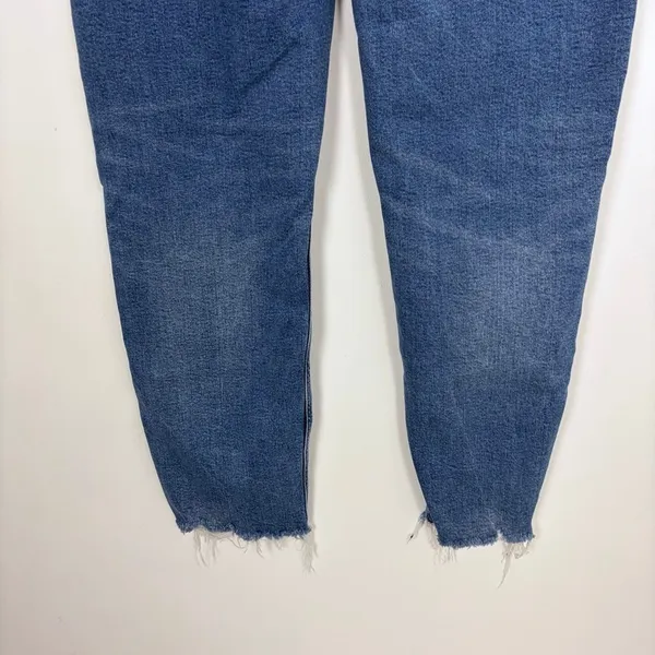 American Eagle Strigid Mom Jeans Size 12 Short Medium Wash High Waist Raw Hem - Image 7
