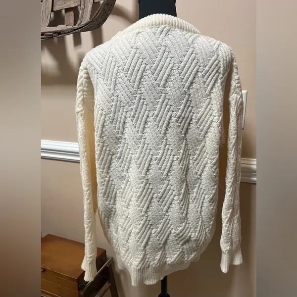Aelfric Eden Vintage Oversized Cable Knit Sweater - Image 4