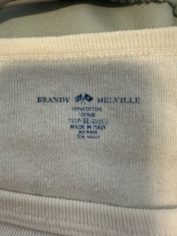 Brandy Melville White Cropped Long Sleeve - Image 3