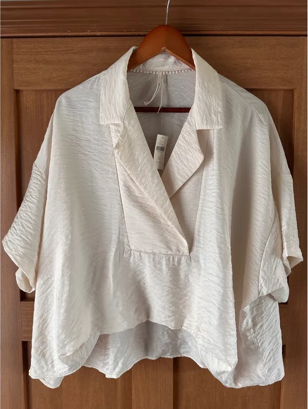 NWT Anthropologie Dylon Short-Sleeve Wide Placket Top Blouse Women’s Large P - Image 5