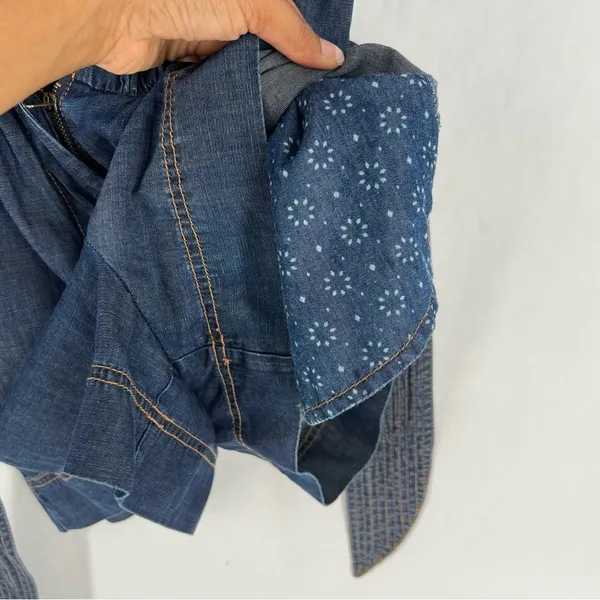 Pilcro by Anthropologie Blue Chambray Denim Tie‎ Waist Wrap Bodice V-Neck Romper - Image 12