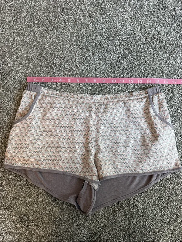 Victoria’s Secret Pajama Set M Geometric Racerback Tank Shorts Y2K - Image 7
