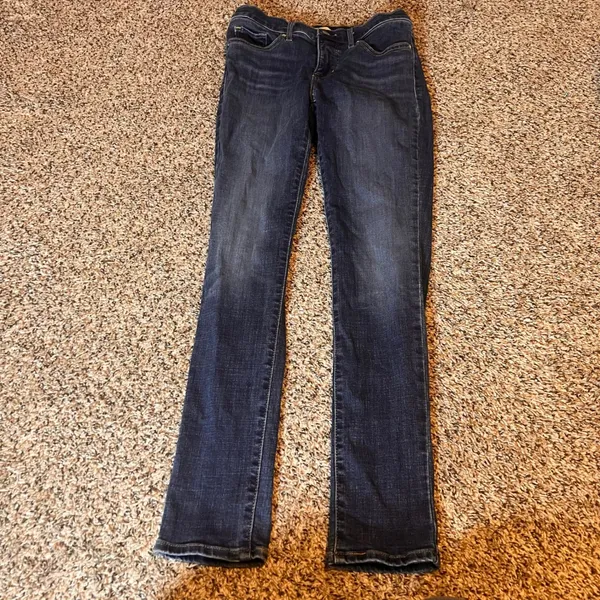 Levi's 311 Shaping‎ Skinny Jeans Dark Wash Women's Size 26 - Image 2