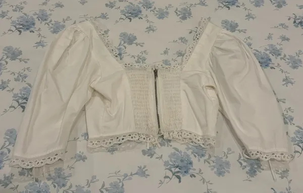 White Milkmaid Crop Top Adjustable Sleeves - Image 3