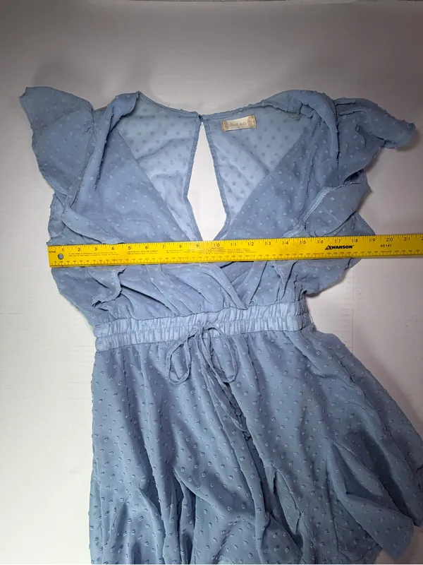 Altar'd State Pale Blue Swiss Dot Ruffle Romper excellent condition - Image 4