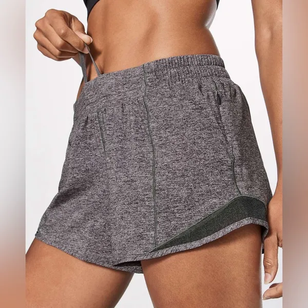 Lululemon Hotty Hot Short II *Long 4"-Heather Lux- Size 6 - Image 2