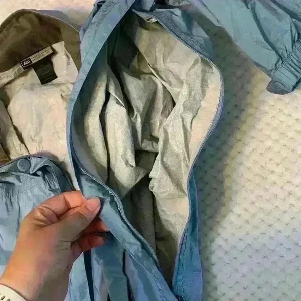 REI blue Raincoat sz M * flawed* hiking biking running camping outdoor canoeing - Image 7