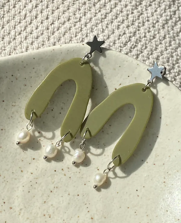 unique retro vintage funky boho style dangle earrings 🌀🍃💛 - Image 4