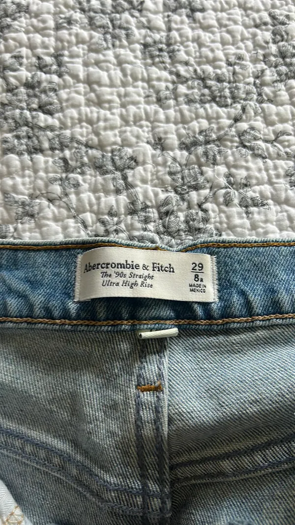 The 90s Abercrombie Straight Ultra High-Rise - Image 2