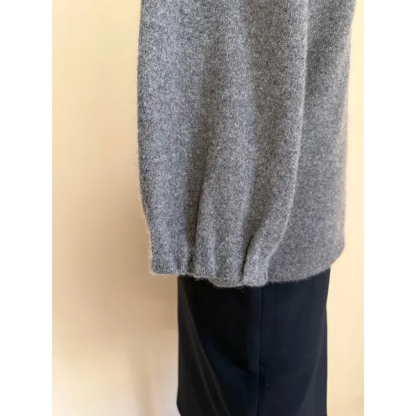 One Girl Who… 100% Cashmere Gray Sweater | Soft Knit Balloon Sleeve Top - Image 5