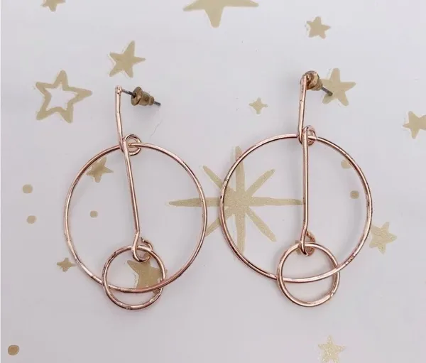 Modern rose gold dangle Earrings - Image 4