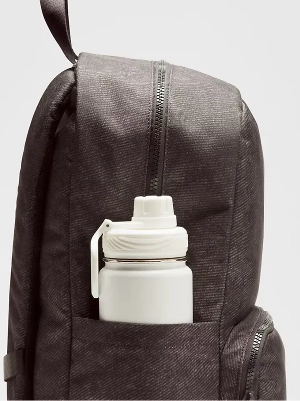Lululemon NWT Everywhere Backpack 22L Stone Twill Graphite Grey Water Repellent - Image 4