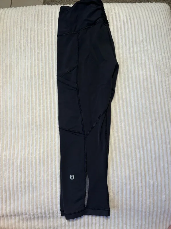 Lululemon Capri Leggings - Image 3