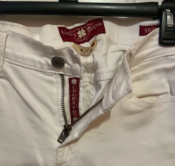 white cropped jeans, size 4 but fits like a 2. So cute. - Image 2