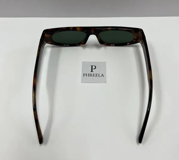 90s Style Oval Leopard Sunglasses Multi - Image 4