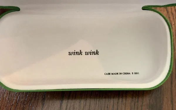 Kate Spade sunglasses case
L - Image 2
