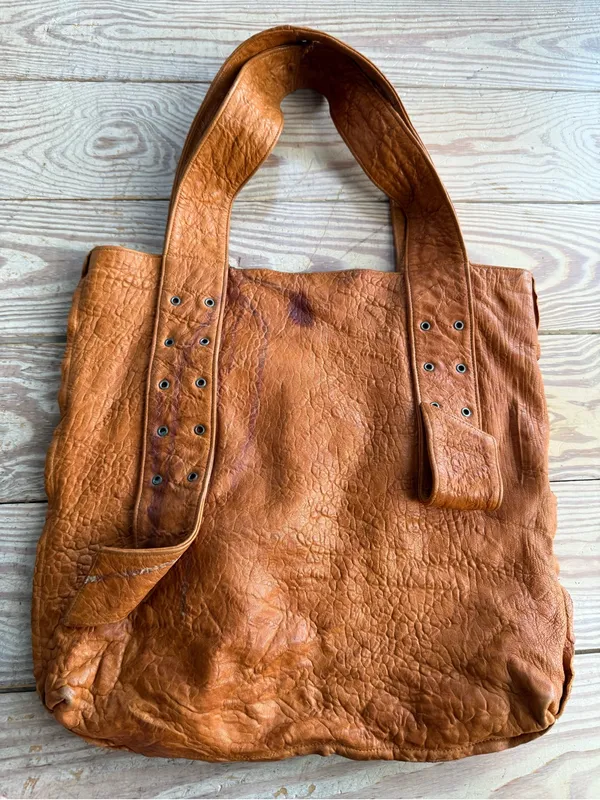 Addore by Anat USA Leather Tote Bag imperfections in pics - Image 7