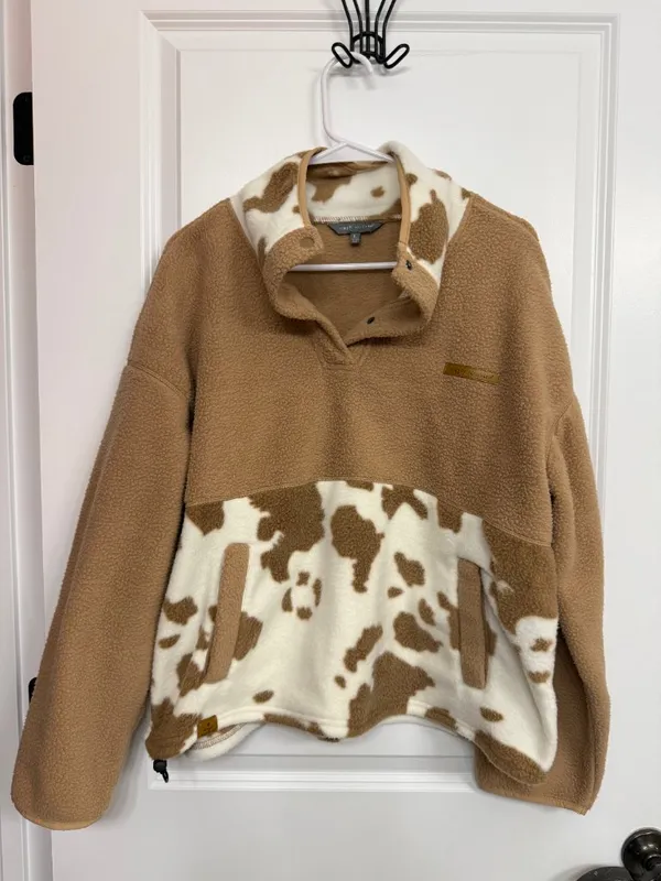 Simply Southern Cow Print Sherpa Pullover L - Image 3