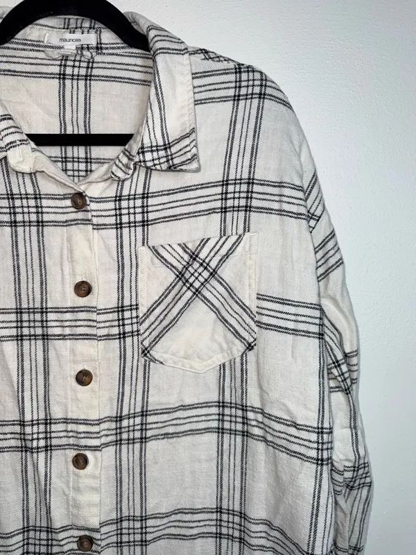 Maurices Cabin Plaid Boyfriend Button Down Shirt White Black Oversized - Image 4