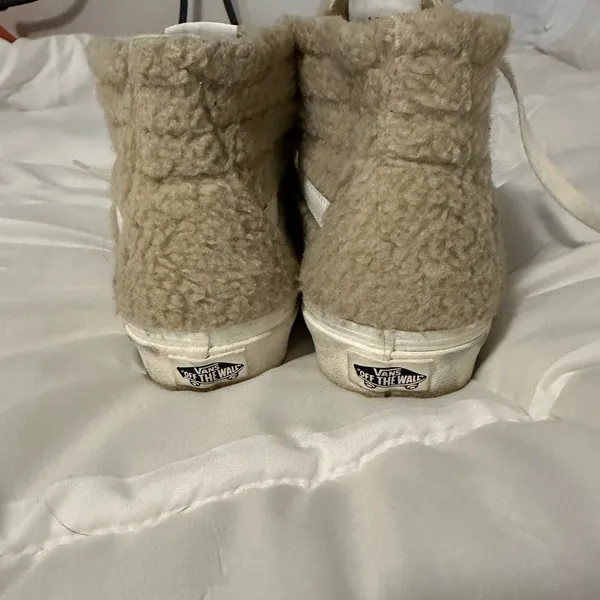 Vans SK8-Hi Tapered Cozy Hug Sherpa High Top Sneakers Women's Size 9 Cream - Image 3