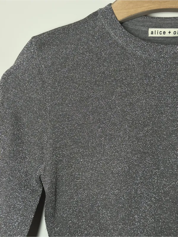 Alice + Olivia Ciara Silver Metallic Cropped Sweater Top Size Small Glam Y2K - Image 9