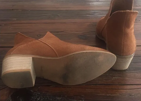 Brown suede booties - Image 5