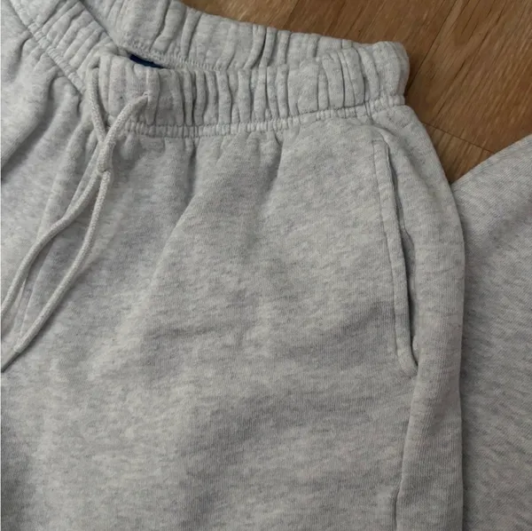 Old Navy Sweatpants - Image 3